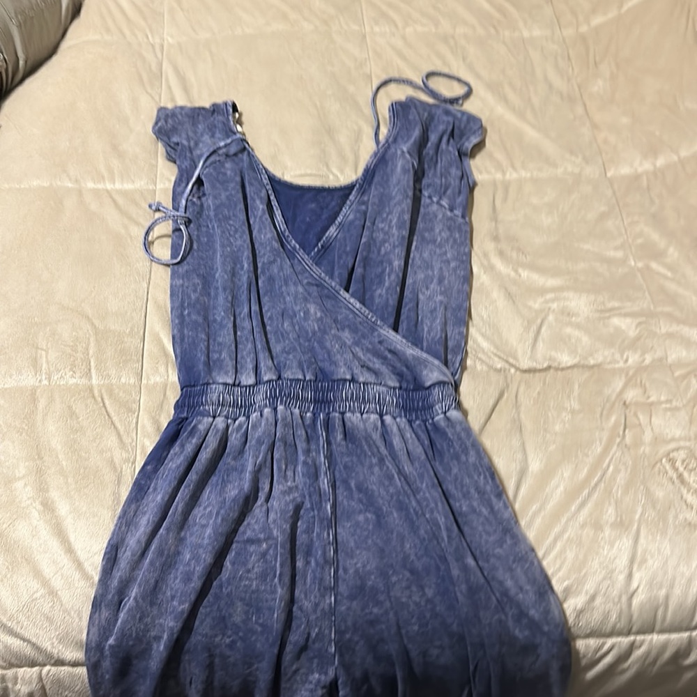 Washed blue jumpsuit - Picture 3 of 5